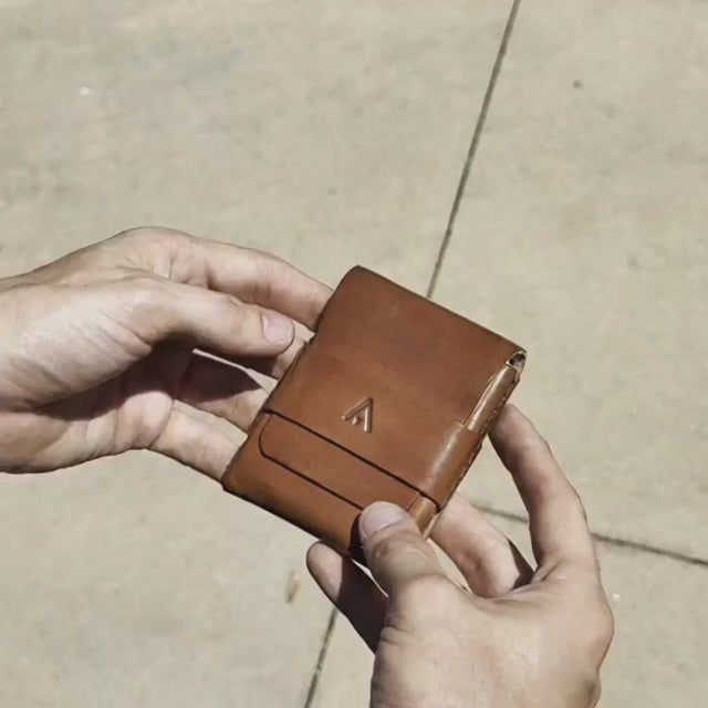 Billetera Fold de Cuero — AUVERN | Marrón